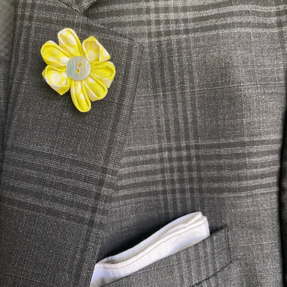 Lapel pin